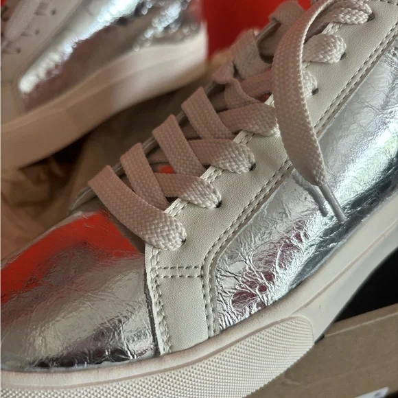 NWOT.  Dolce Vita Silver and White Sneakers with Metallic Toe Cap - Picture 2 of 9